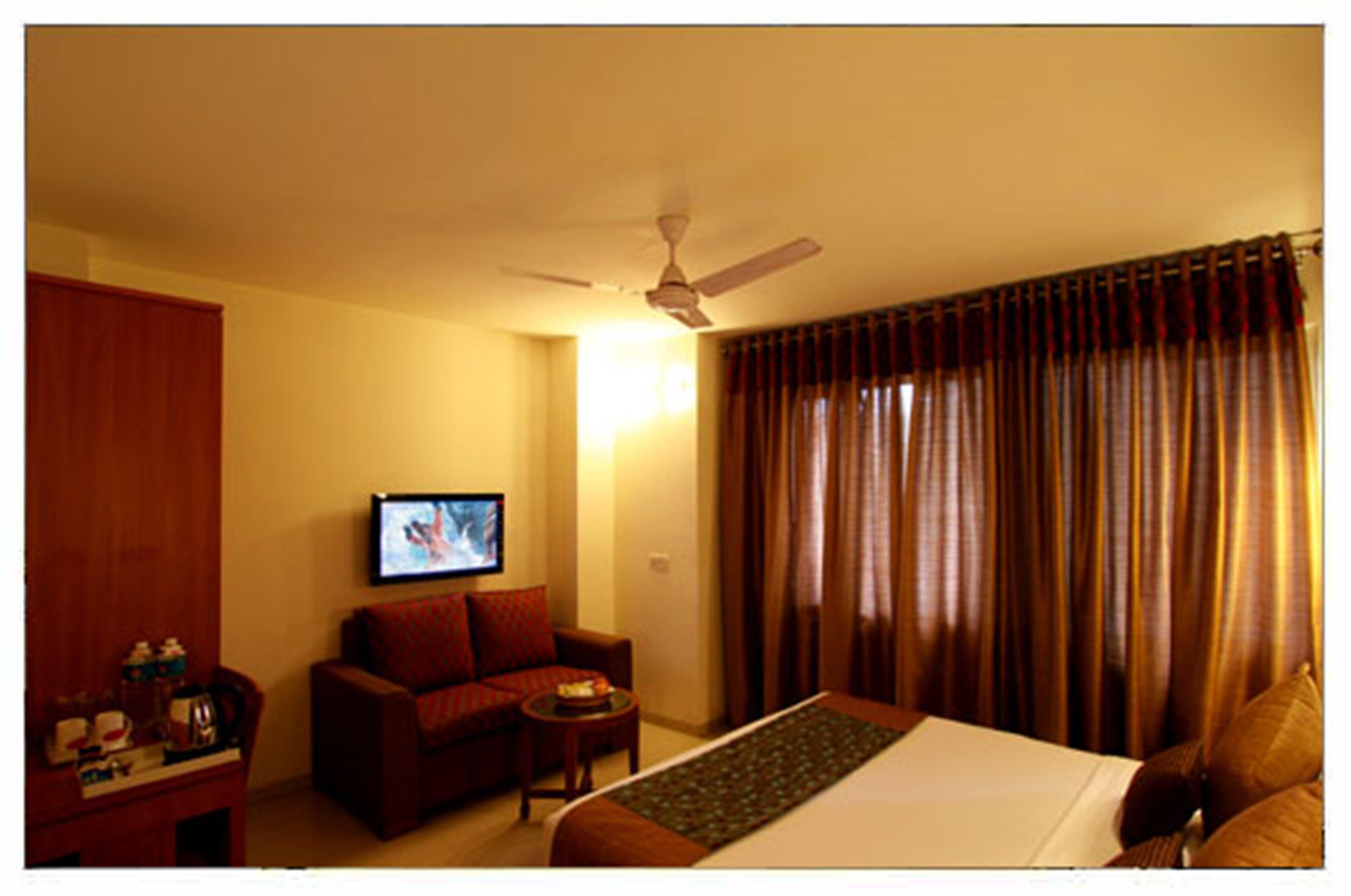 Hotel Southern Delhi  Exterior photo