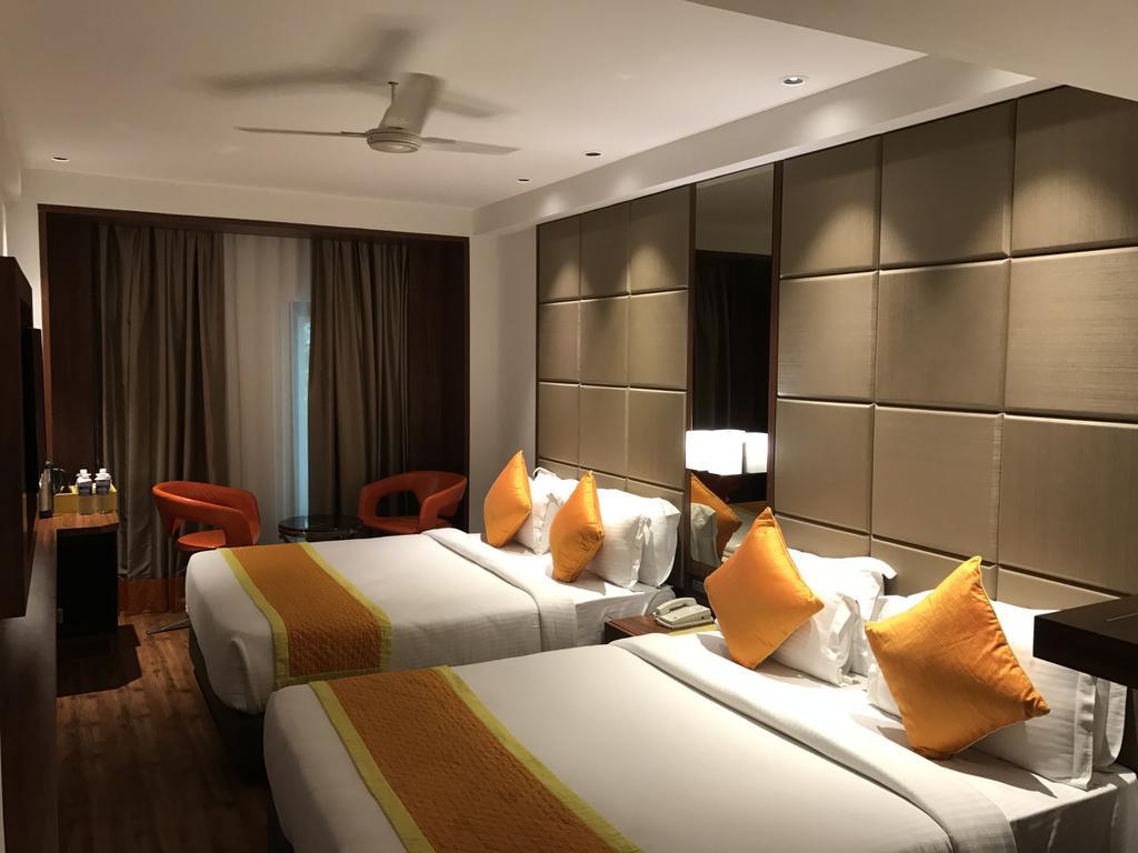 Hotel Southern Delhi  Exterior photo
