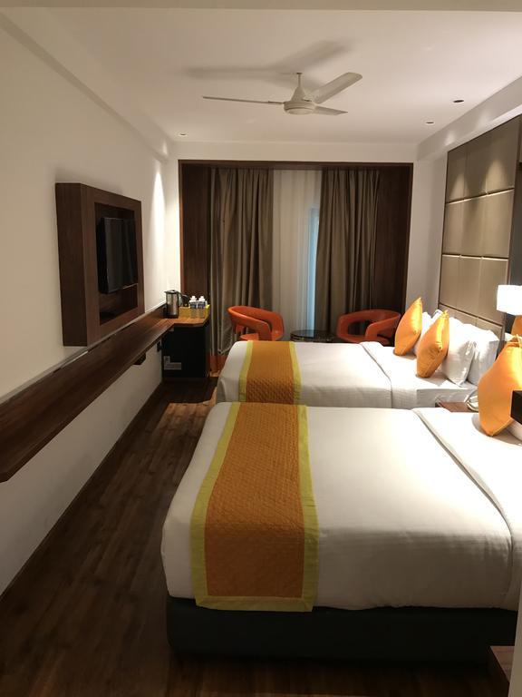 Hotel Southern Delhi  Exterior photo