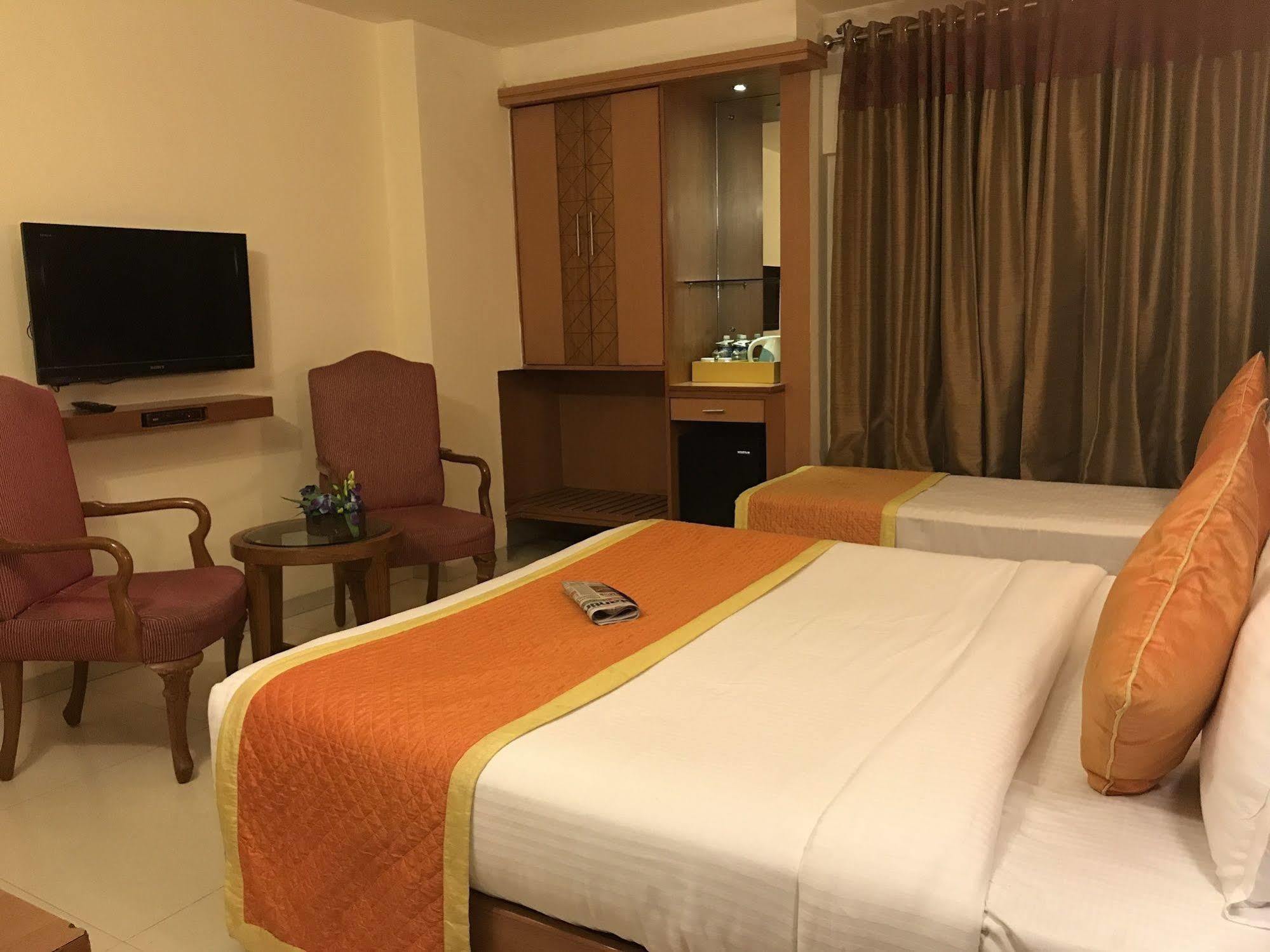 Hotel Southern Delhi  Exterior photo