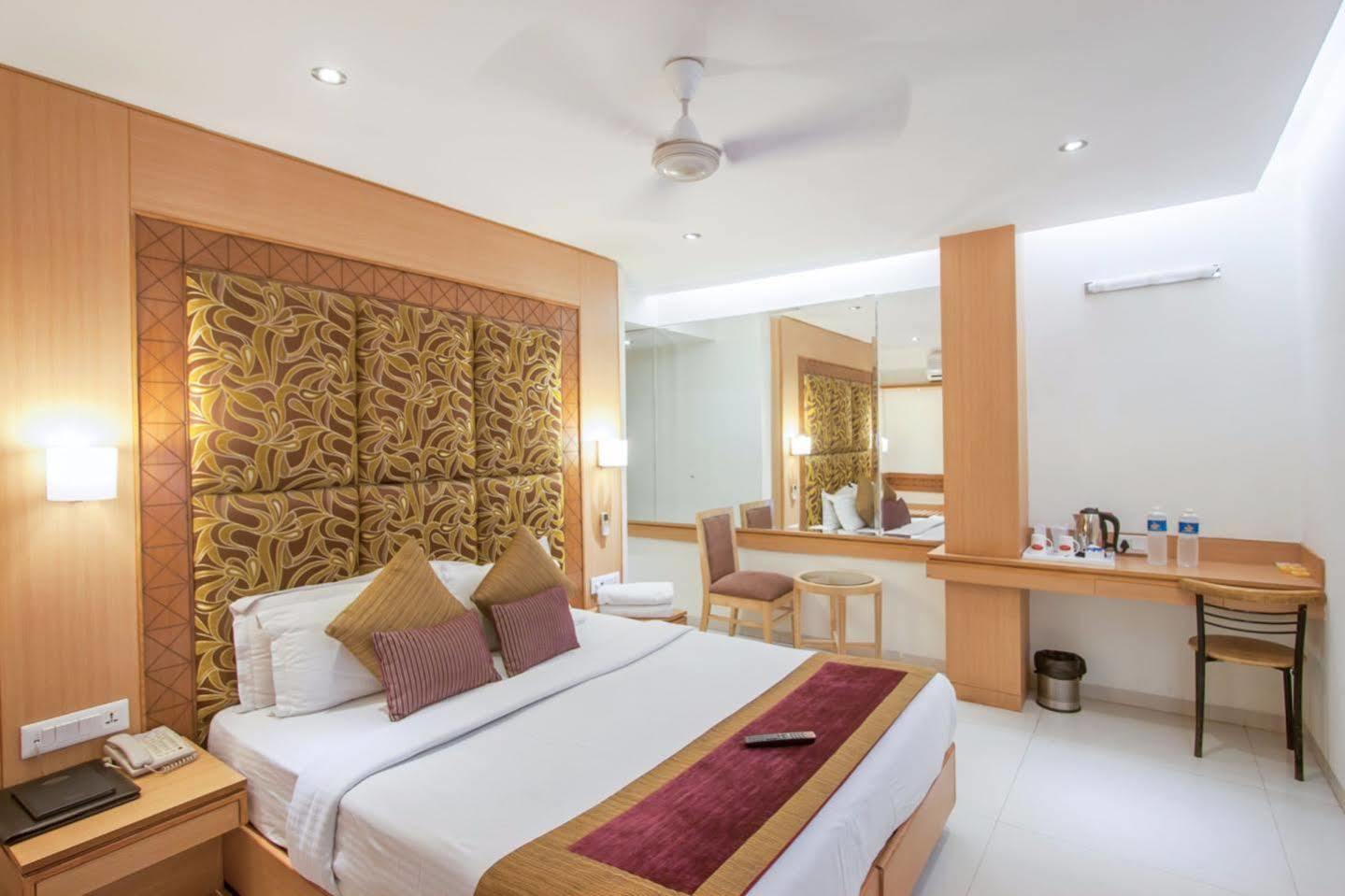 Hotel Southern Delhi  Exterior photo